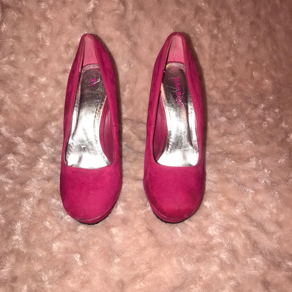 Fuchsia pink pumps